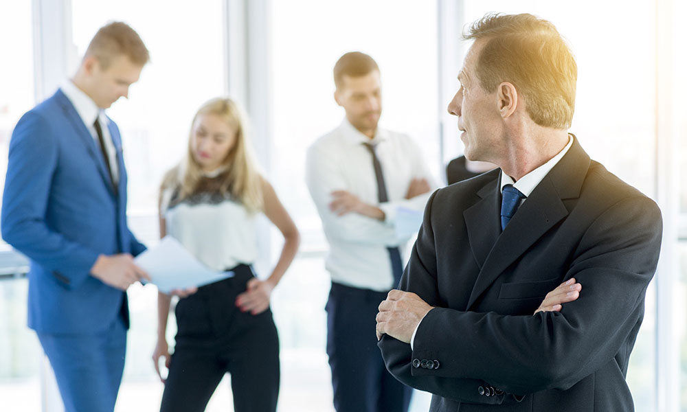 El manager que cambia todo: cómo el liderazgo define el compromiso de tu equipo en el despacho